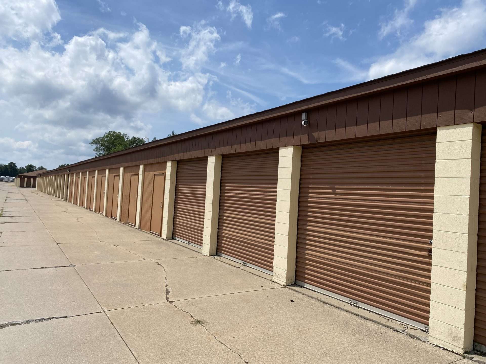 Iron Gate Mini Storage | 10×15 Storage Chesterfield MI